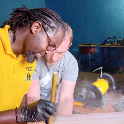 Ensemble pour l'avenir des jeunes, Formation Professionnelle Mobilité Douce Vélos en Bambou Développement Durable Jeunesse et Éducation Empowerment des Jeunes Artisanat Local Égalité des Genres Rwanda Bugesera Soutien à l'Emploi Gestion de Projets Soudure et Métallurgie Menuiserie Formation Technique Impact Social Responsabilité Sociale des Entreprises (RSE) Promotion de la Culture Vélo Fabrication de Vélos Apprentissage Professionnel Formation Continue Projet Humanitaire Solidarité Internationale Environnement et Mobilité Engagement Communautaire Soutien Financier Création d'Opportunités Réussite Éducative Fondation Hermann Jeunes en Situation Précaire Participation Communautaire Récit de Voyage Conte Participatif Fondation pour l'Éducation Bénévolat Cours de Langues Étrangères Référendum pour l'Avenir Formation du Personnel Jeunes et Mobilité Durable Réalisation Personnelle Dons et Soutien Financier Promotion de l'Éducation Technique Subvention pour l'Éducation Réussite Scolaire Formation au Rwanda Soutien à la Jeunesse Africaine Association Urumuri Projet Ride for the Future Bike for Peace Promotion de l'Artisanat Local
